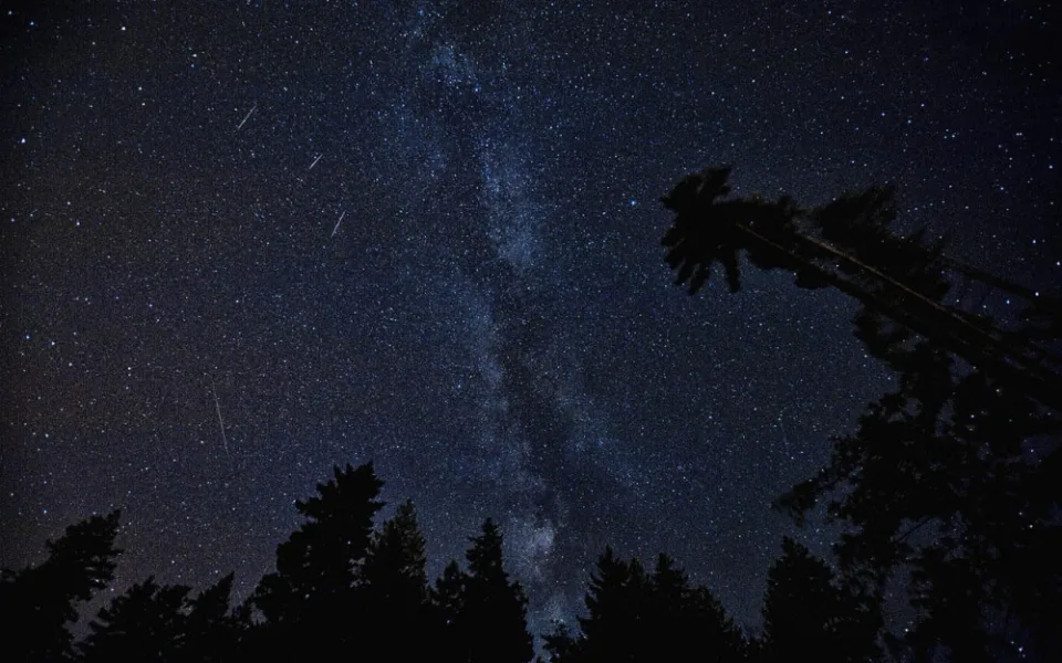 Začátkem příštího týdne bude ideální doba na pozorování meteorického roje Perseid