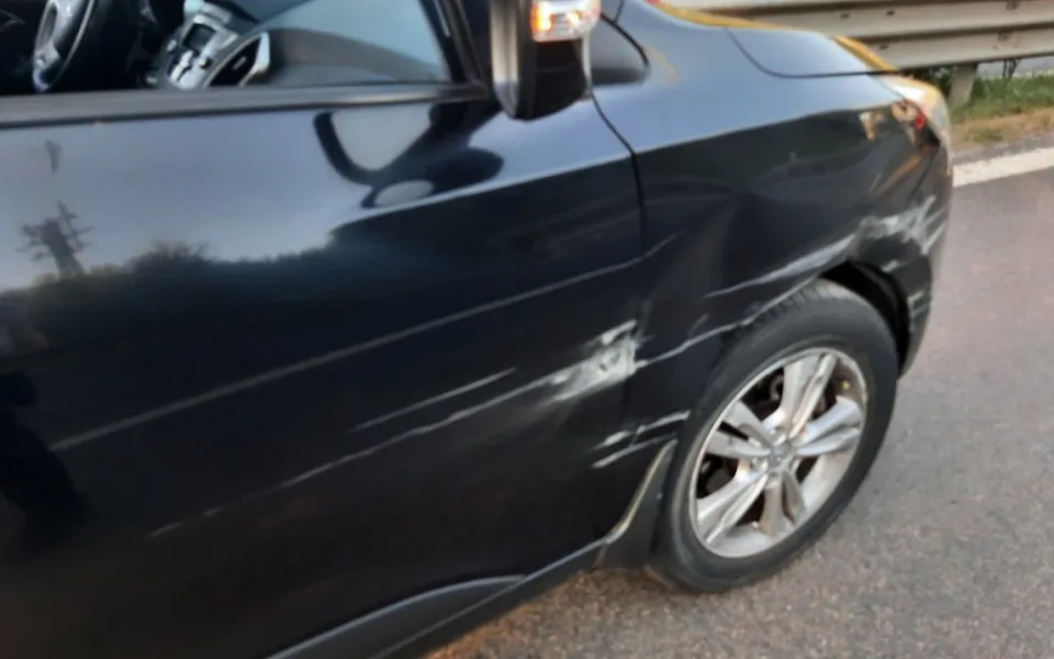 Po rychlostce se řítil s 3,44 promile alkoholu v krvi, na silnici ho držela svodidla