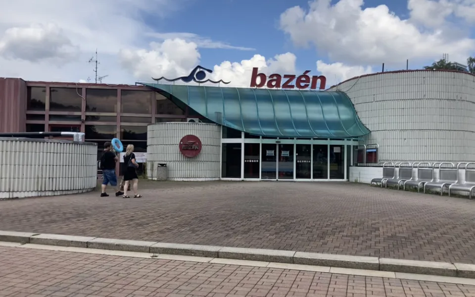 Liberecký bazén bude rekonstruovat firma Metrostav DIZ.