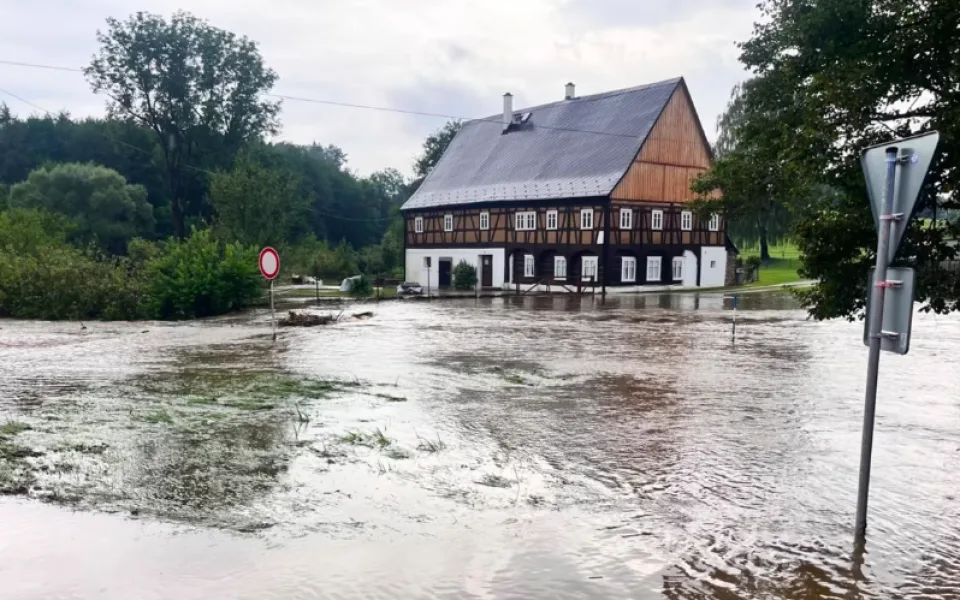 Noční liják zvedl hladiny toků na Frýdlantsku. Bulovku zasáhla přívalová povodeň