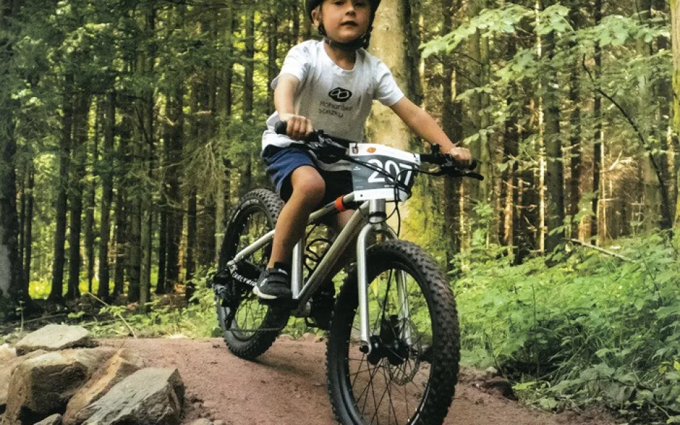 Lomnice nad Popelkou dokončila první etapu Rohanské stezky, trailů pro cyklisty