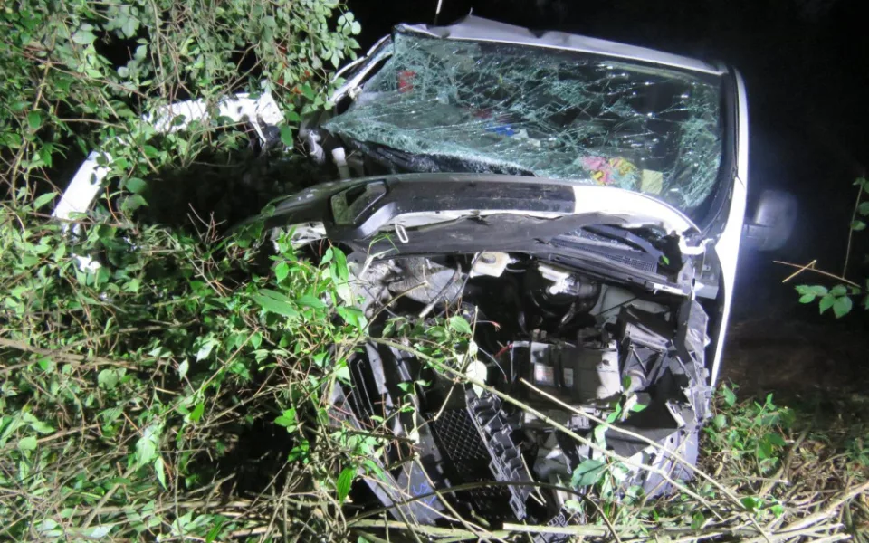 Tragické následky nehody na Semilsku. Nepřežil spolujezdec, řidič nadýchal skoro 1,5 promile