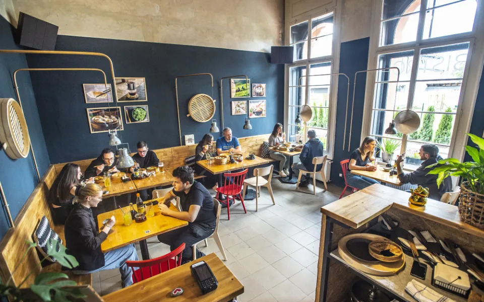 Dim Sum Spot: Příběh o přátelství a knedlíčcích, které se dotknou vašeho srdce