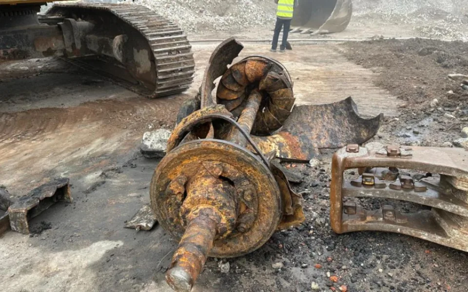 Nález při demolici textilky v Hrádku. Francisovu turbínu ale město restaurovat nebude