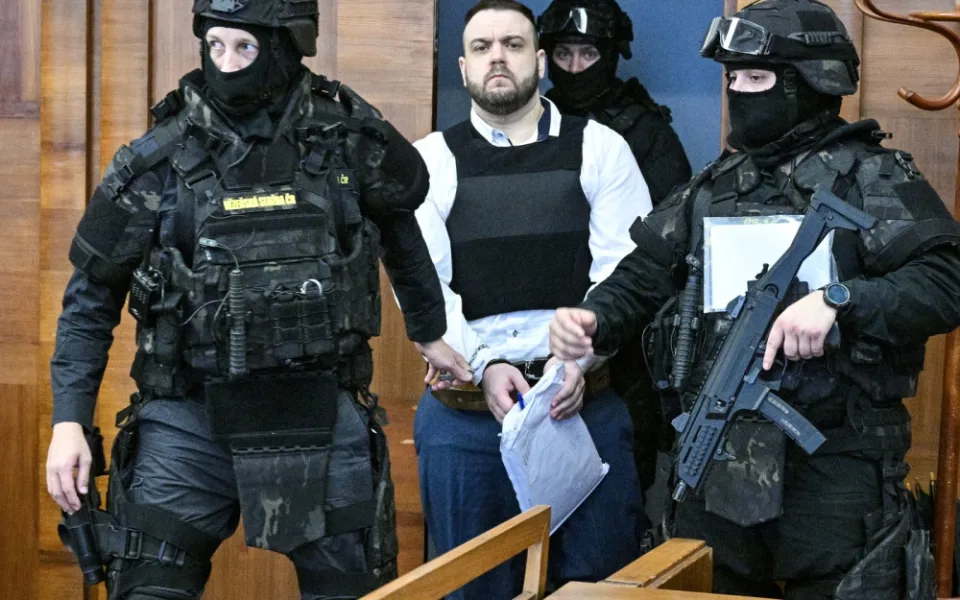 Soud změnil tresty pro kurýra a přepravce v kauze pašování drog za miliardy