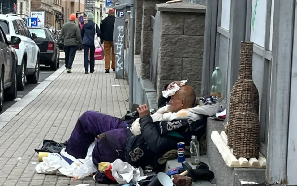 Co s bezdomovci v centru Liberce? Odmítají pomoc, zní z města