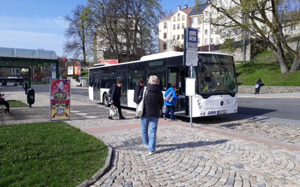 Jablonec nad Nisou drží ceny ve své městské hromadné dopravě stabilní, jízdné se zvyšovat nebude