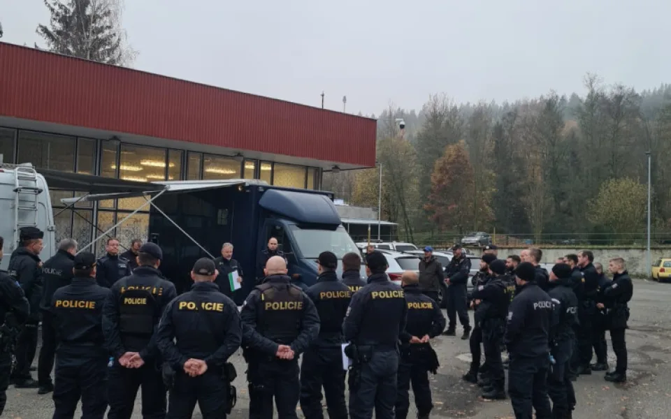 Za první turnus odlovili policejní střelci na Jablonecku čtrnáct divokých prasat