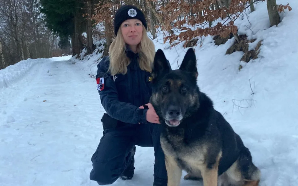 Drama v rekreačním areálu v Hrádku. Život muže, jenž se pokusil o sebevraždu, zachránil policejní pes se svojí psovodkou