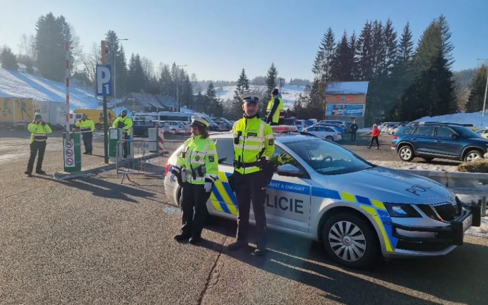 Jizerská 50 proběhla v klidu, policie řešila jen dopravní přestupky