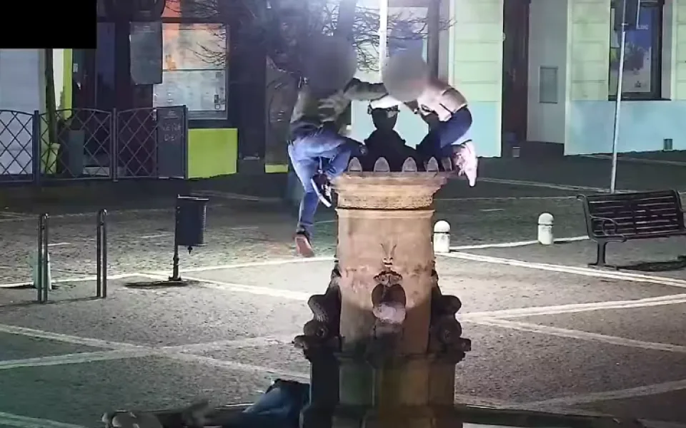 Opilou partičku zaujala kašna na českolipském náměstí. Nápad by je mohl vyjít až na dva miliony
