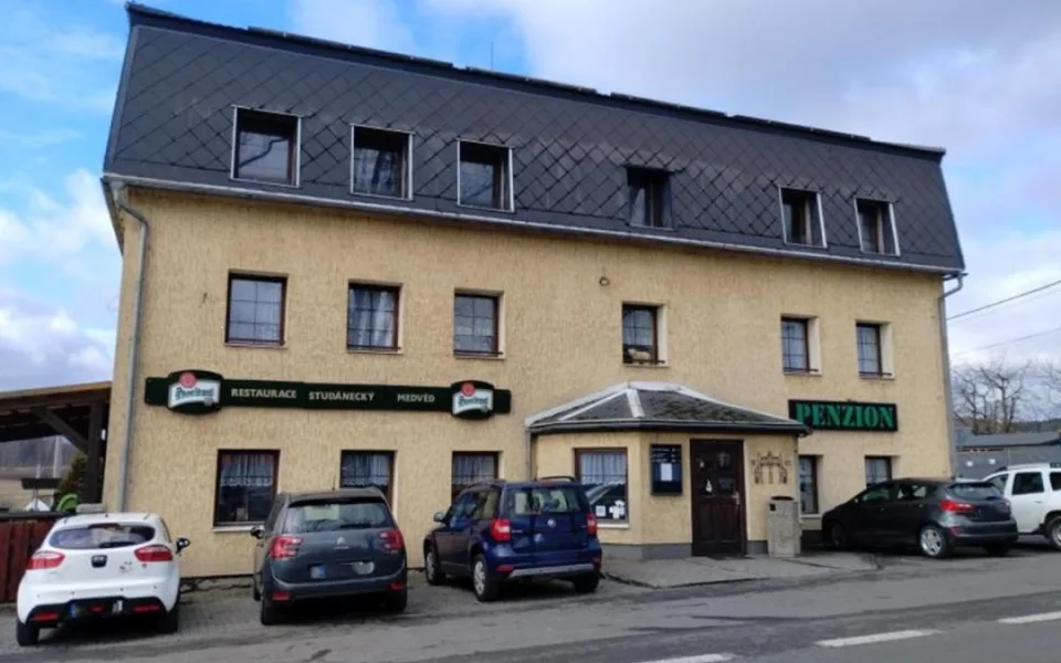 Inspektoři zavřeli kvůli špíně a dalším prohřeškům Restauraci Studánecký medvěd v Liberci