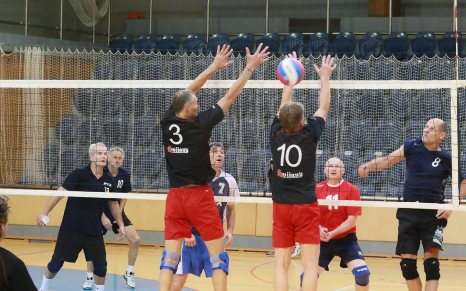 Liberec uvítá v sobotu 1. kvalifikační turnaj Mistrovství ČR ve volejbale superveteránů, tedy mužů nad 50 let