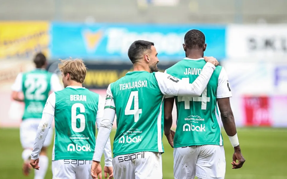 Jablonec v Teplicích vyhrál díky gólu Jawa 1:0, přes početní převahu nedokázal řadu dalších šancí proměnit