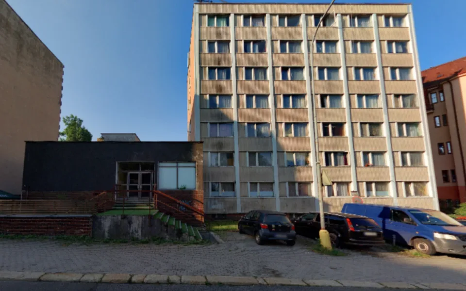 Jablonec ubytovnu Neptun zatím nekoupí, hlavně kvůli vysoké ceně