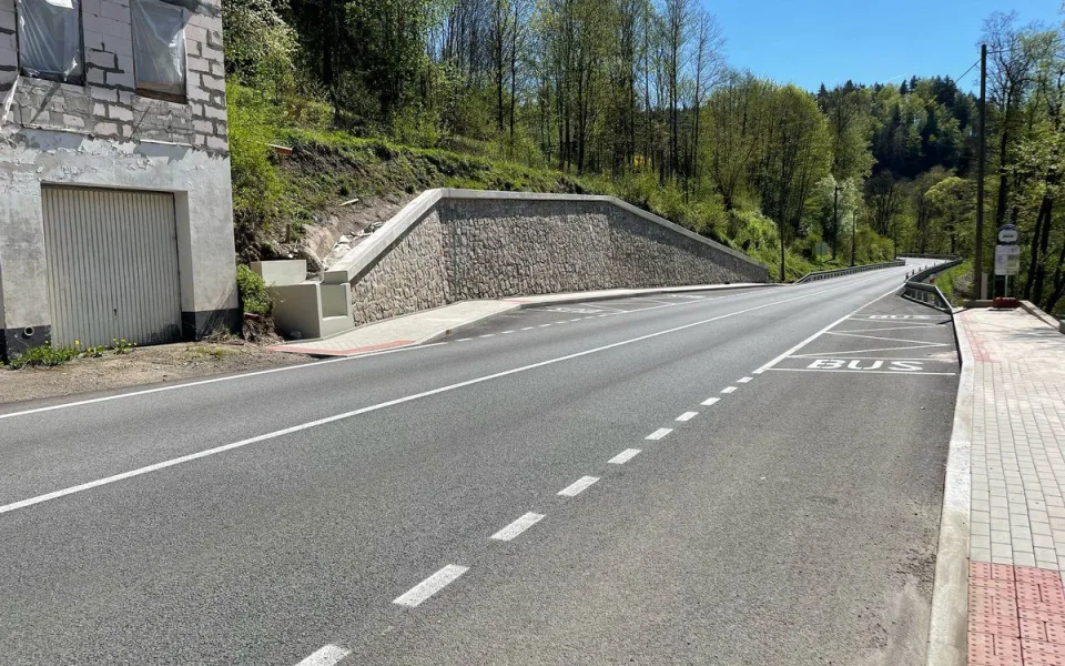 Silnice I/14 mezi Vojtěšicemi a Mladkovem je po rekonstrukci plně průjezdná