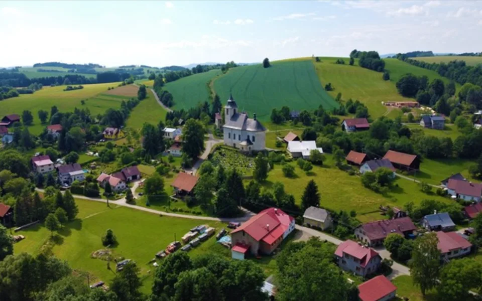 Vesnicí roku Libereckého kraje se staly Roprachtice na Semilsku