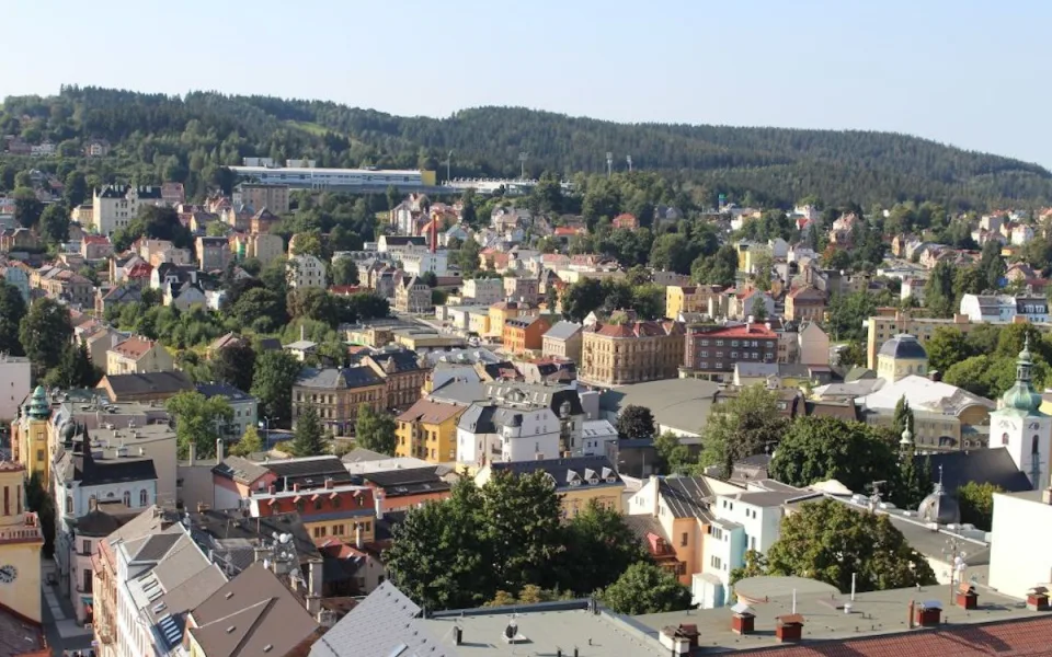 Jablonec nad Nisou chce zvýšit daň z nemovitosti pro velké obchody a ubytovny