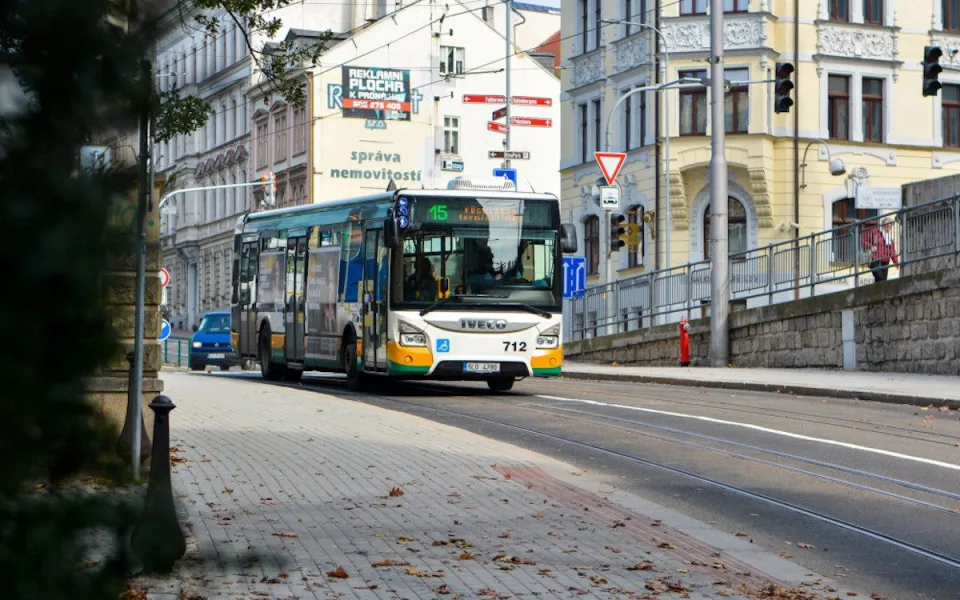 PŘEHLED: O prázdninách se mění řády liberecké MHD