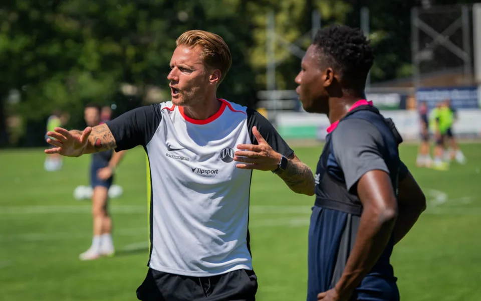 Liga je tu, Slovan začne v Boleslavi. Být lepší než v minulé sezoně, přeje si trenér Kováč