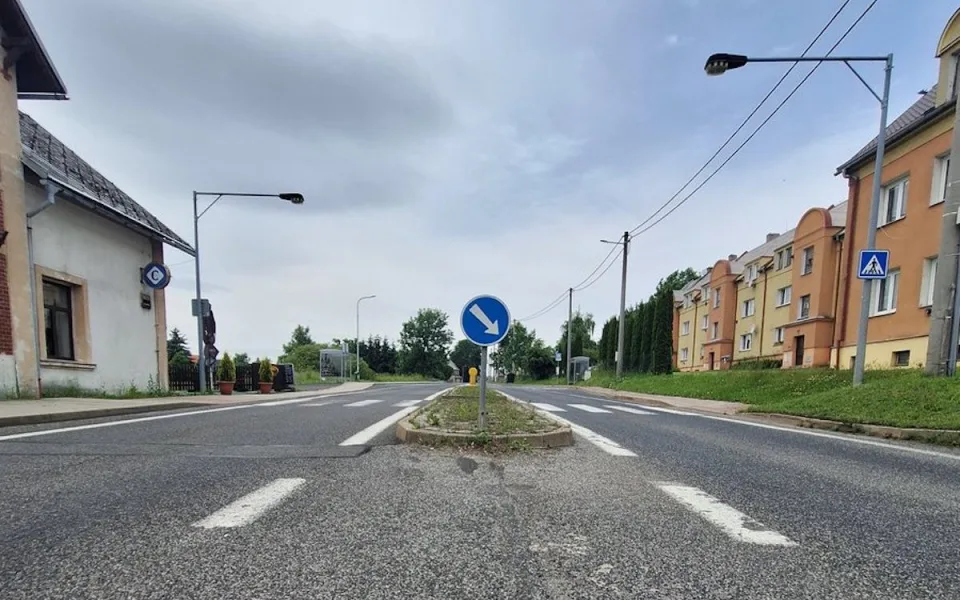 Komplikace na Práchni, začne oprava silnice. Náklaďáky musí jinudy