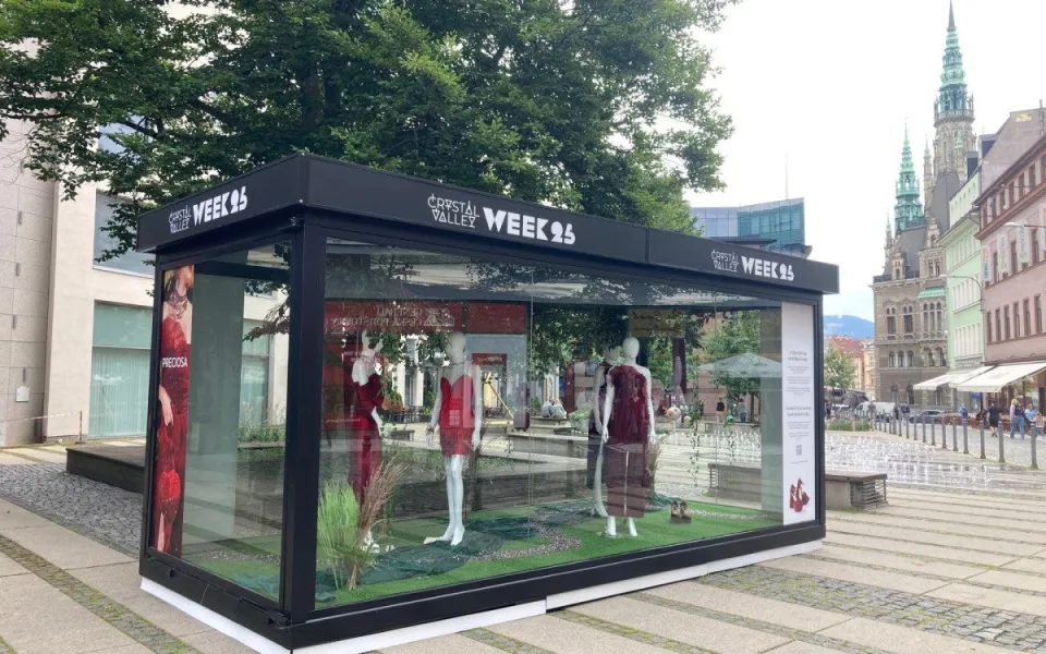 Liberec zdobí tři Křišťálové boxy. Jsou předzvěstí Crystal Valley Week 2025