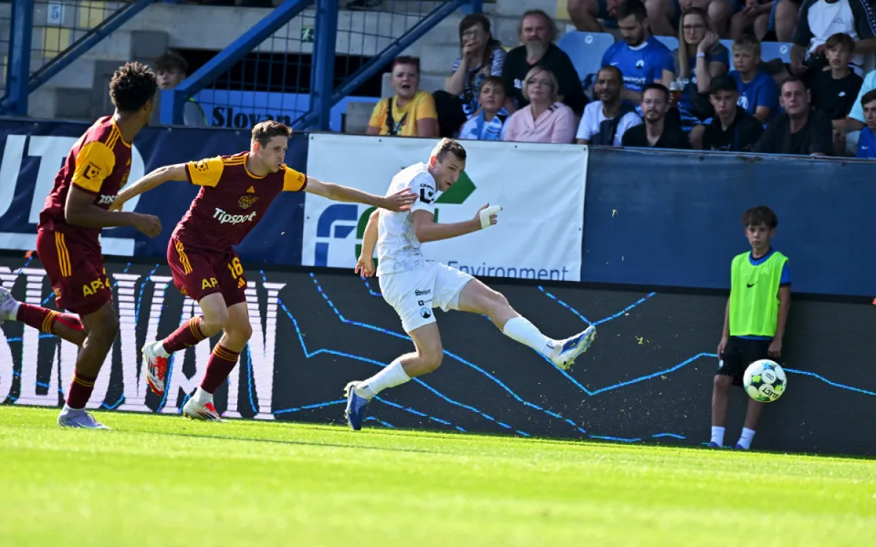 Důležitá výhra. Slovan U Nisy přehrál Duklu 2:0