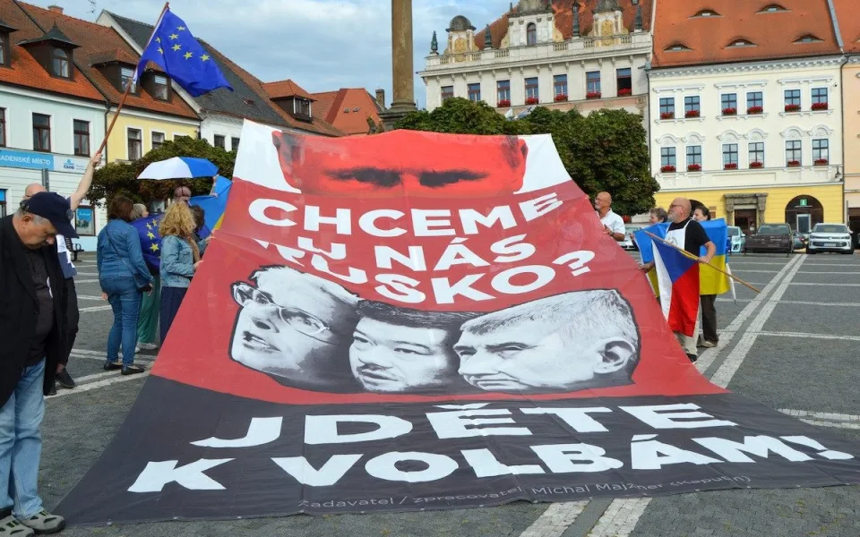 Chcete u nás Rusko? Plachta s Putinem se objevila i v České Lípě