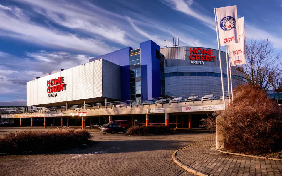 Home Credit arena slaví dvacet let. Hostila elitní tenis, hokej i hudební hvězdy