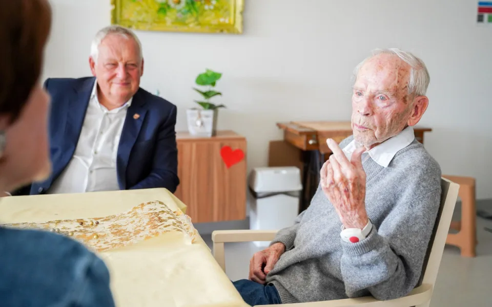V Liberci žije 12 sto a více letých občanů. Nejnověji se stoletým stal Karel Dubský