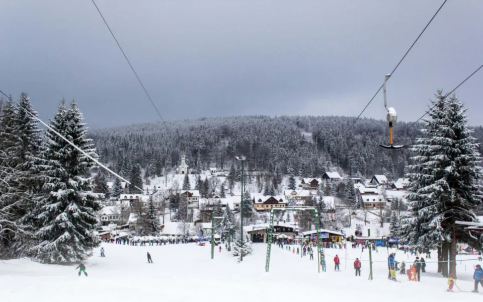 Skiareál v Bedřichově letos v zimní sezóně neotevře, jednání uvízla na mrtvém bodě