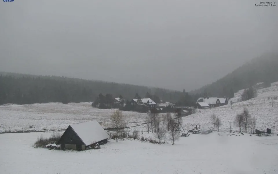 Jizerky a Krkonoše zasypal první sníh. Dlouho ale nevydrží