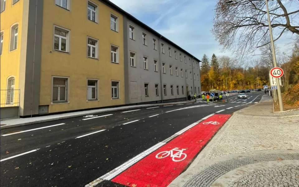 Silnice v Nové Pastýřské je otevřená, měla by odvést část dopravy z centra