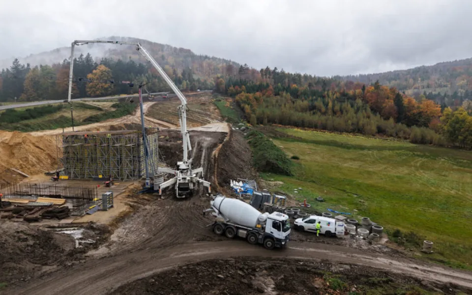 Cesta na Šluknovsko se protáhne o půl hodiny. Starostové uzavření silnice kritizují