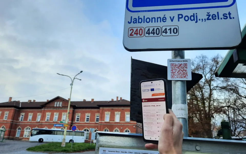 Novinka pro cestující v Libereckém kraji: QR kódy s nejaktuálnějšími informacemi