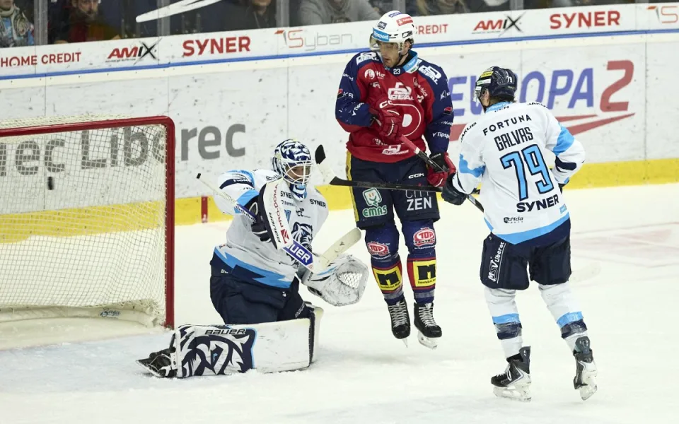 Tygři srazili Pardubice i potřetí v sezoně, tentokrát 4:2