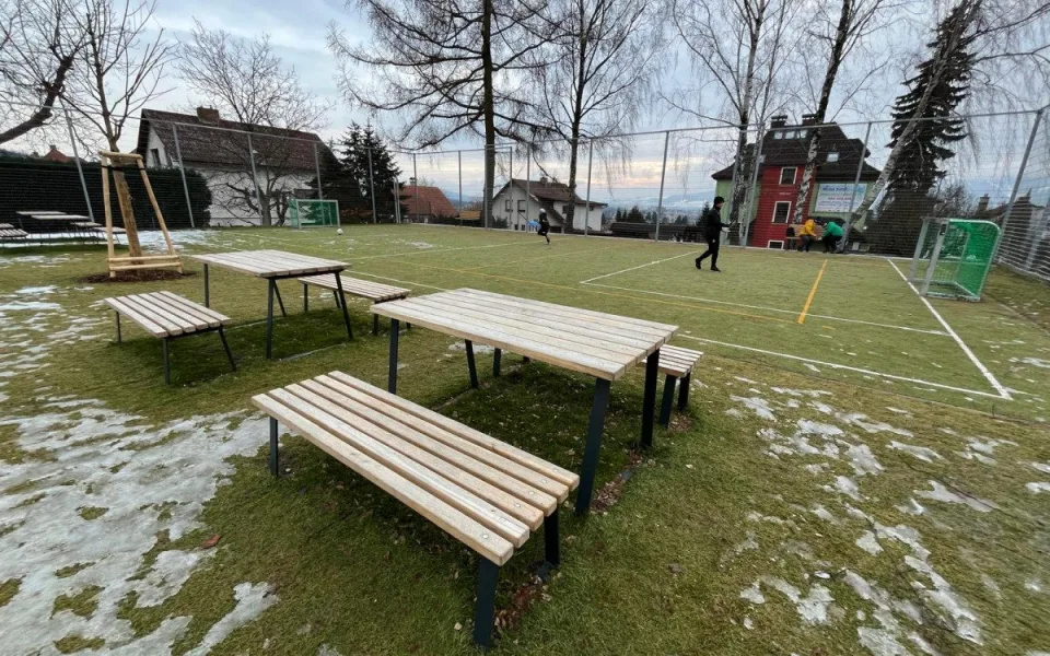 Pilotní projekt liberecké radnice. Ke dvěma hřištím umístí boxy se sportovním náčiním