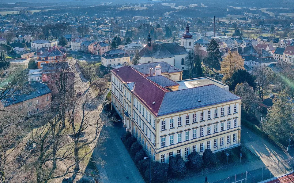 Školy, vodovod i Bekon. Hrádek zainvestuje do rozvoje víc než výrazně větší města
