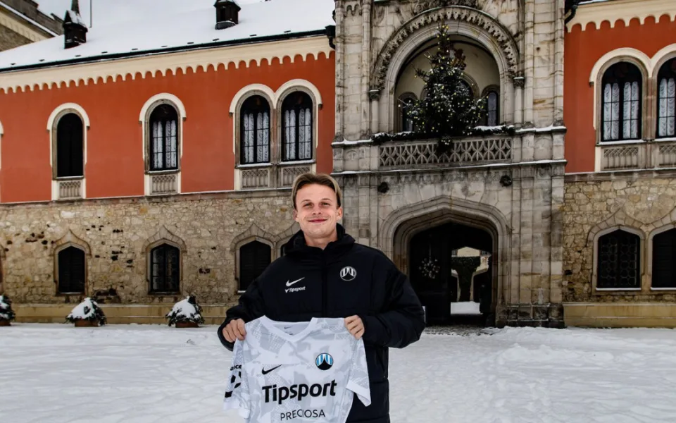 Další posila pro Slovan Liberec. Z Pardubic přichází záložník Vojtěch Sychra