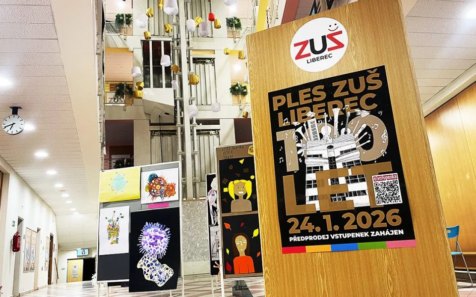 ZUŠ Liberec slaví 100 let slavnostním plesem v prostorách školy