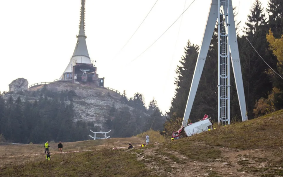 lanovka spadlá