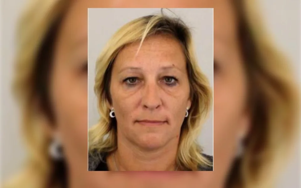 Děti odvedla ke kamarádovi a zmizela. Po ženě pátrá policie