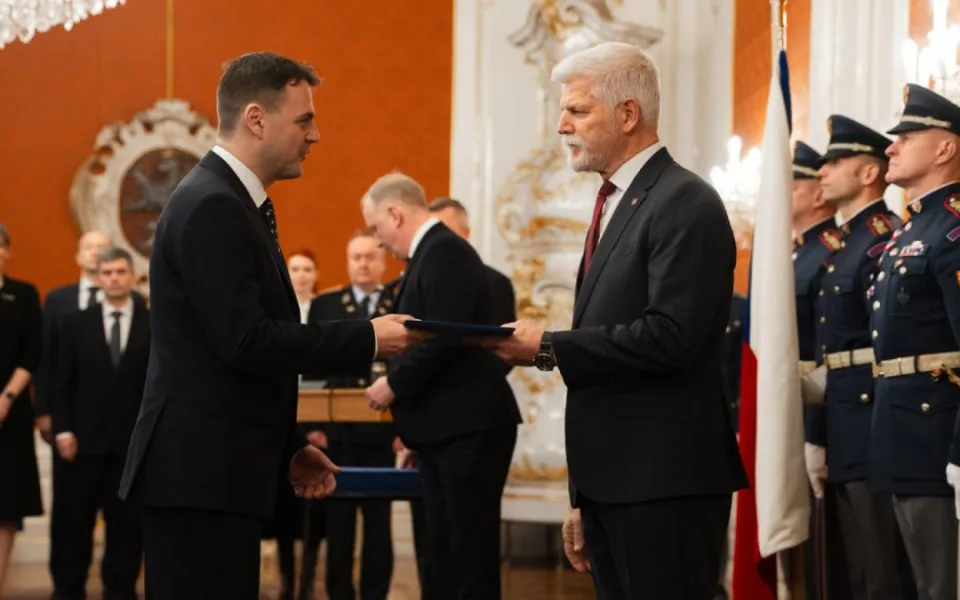 KOMENTÁŘ: Macinka jako Babišův dobrman, prezident se ocitl pod palbou
