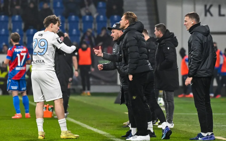 Laciné góly, podprůměrné výkony. Trenér Slovanu Kováč byl po Plzni naštvaný