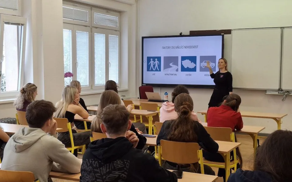 Projekt Nultá hodina autoškoly v kraji oslovil téměř tisíc středoškoláků