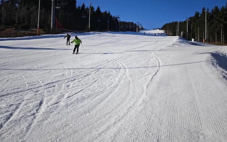 Noční mráz a slunce přes den je pro skiareály v Libereckém kraji ideální