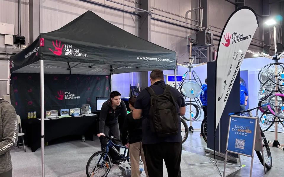 Projekt Na kole jen s přilbou se představil na veletrhu FOR BIKES