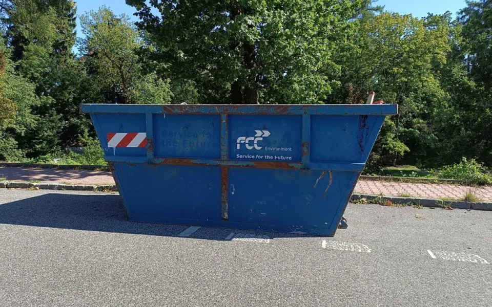 Jarní úklid v Liberci začne na Velikonoční pondělí, město rozmístí kontejnery na objemný odpad