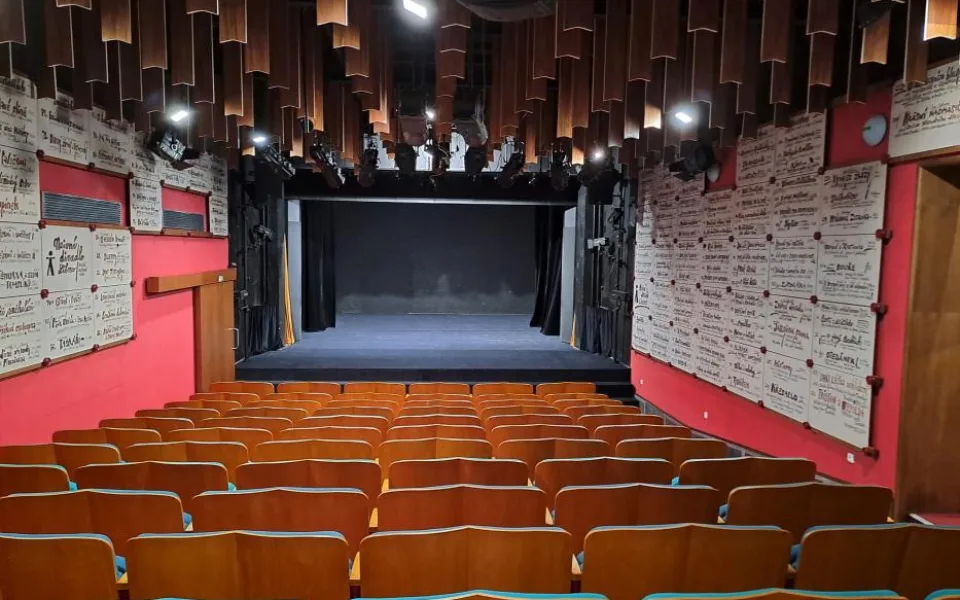Naivní divadlo čeká modernizace studia. Kapacitu zvýší o třetinu