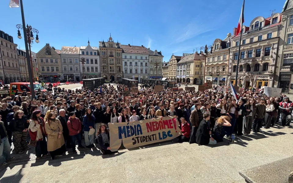 Studenti v Liberci: Veřejnoprávní média nedáme, nechceme jít cestou Slovenska a Maďarska